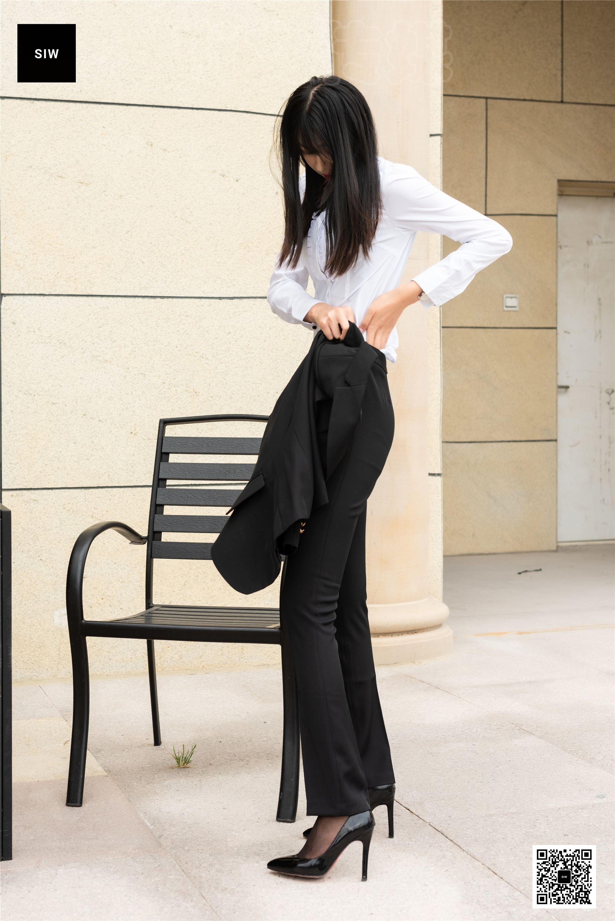 SIW斯文传媒 046 霸道总裁黑色西装三件套 - 龙哥